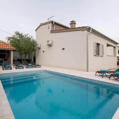 Mare Mar With Pool Villa *
